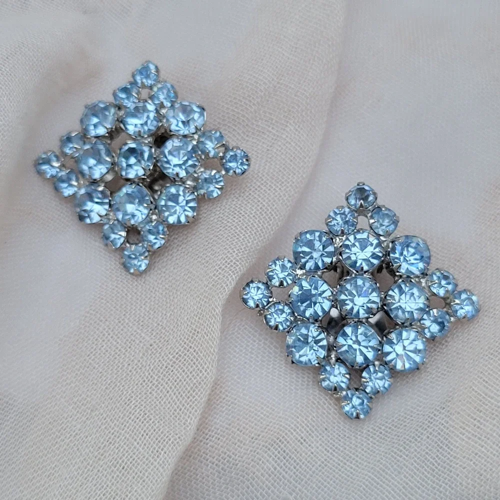 Vintage 1960s Sky Blue Rhinestone‎ Clip-On Earrings MCM Statement